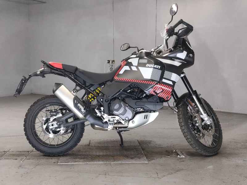 Ducati DesertX 2024