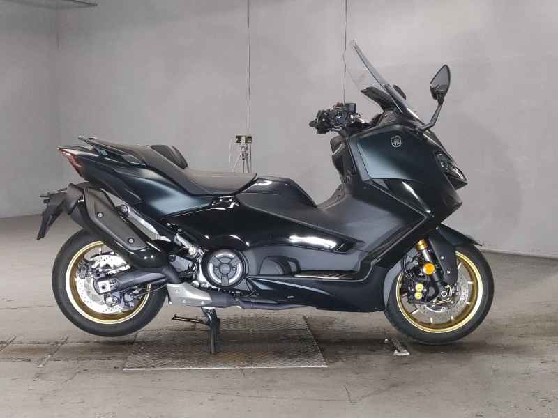Yamaha TMAX 560 2025