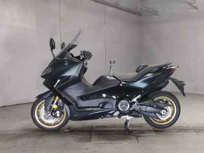 Yamaha TMAX 560 2025
