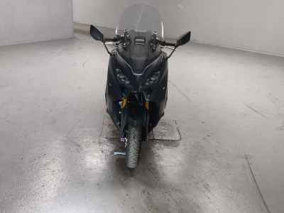 Yamaha TMAX 560 2025