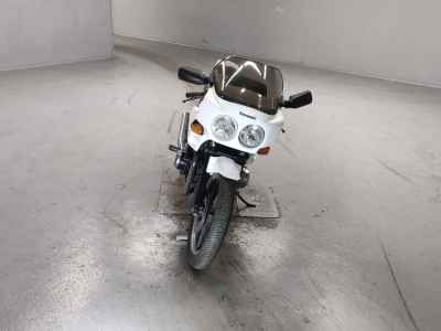 Kawasaki GPZ750 2024