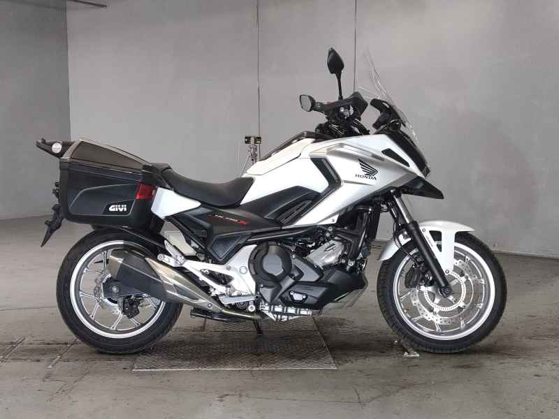 Honda NC750X 2018