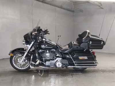 Harley-Davidson Electra Glide FLHTCU1690 2013