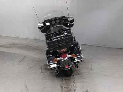 Harley-Davidson Electra Glide FLHTCU1690 2013