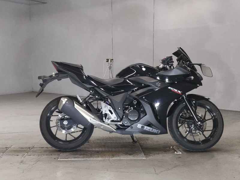Suzuki GSX250R