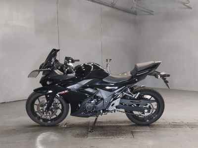Suzuki GSX250R