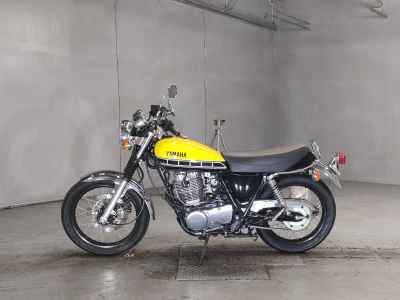 Yamaha SR400 2016