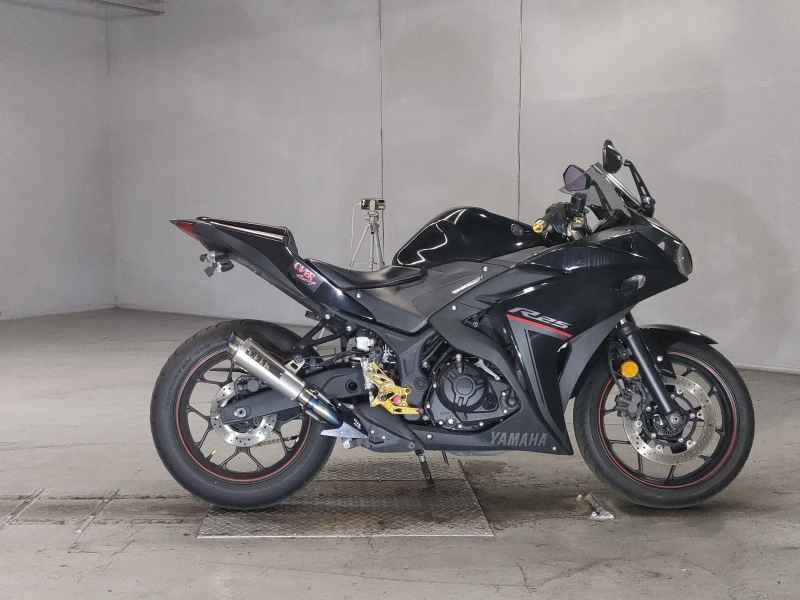 Yamaha YZF-R25 2018