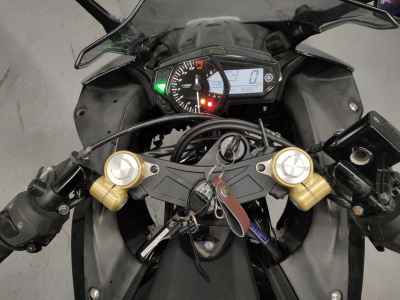 Yamaha YZF-R25 2018