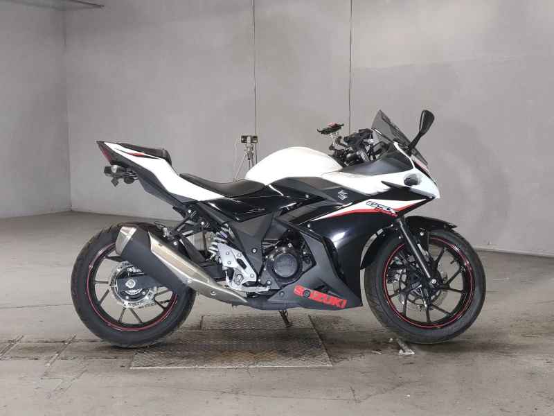 Suzuki GSX250R