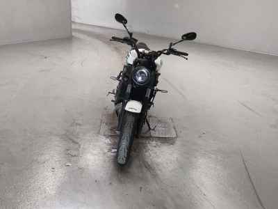 Yamaha XSR700 2022