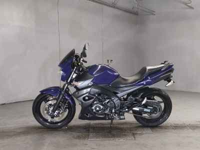 Suzuki GSR600 2008