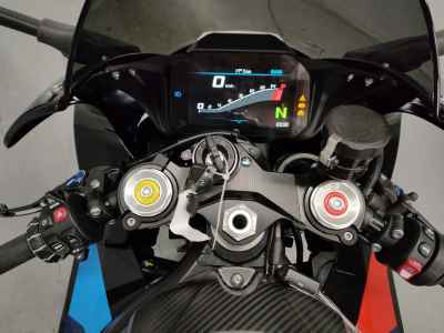 BMW M1000RR 2025