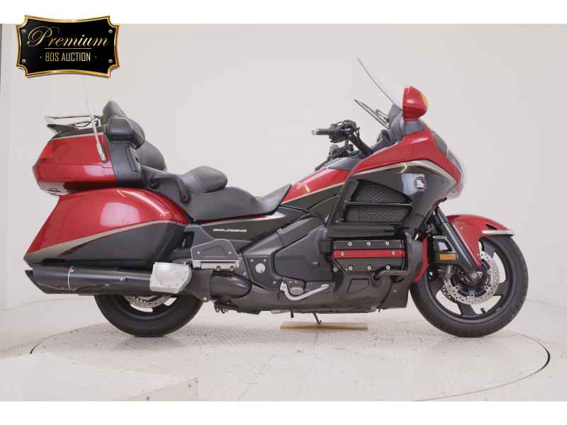 Honda GL1800 Gold Wing SE 2015