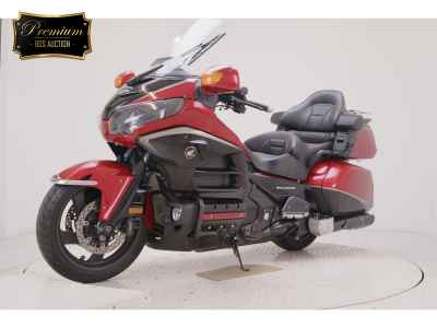 Honda GL1800 Gold Wing SE 2015