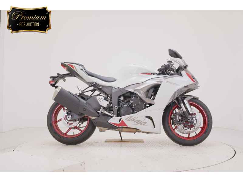 Kawasaki Ninja ZX-6R 2025