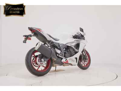 Kawasaki Ninja ZX-6R 2025