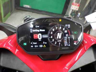 Ducati Supersport 950 S 2025