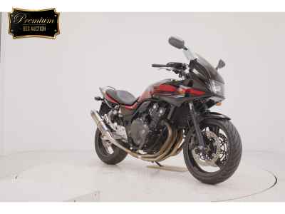 Honda CB400 Super Boldor 2010