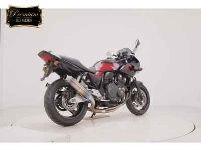 Honda CB400 Super Boldor 2010