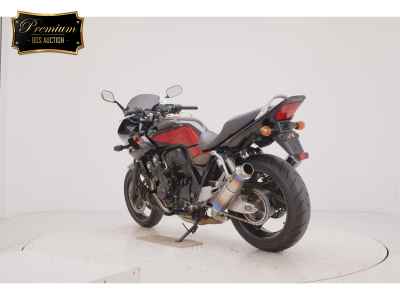 Honda CB400 Super Boldor 2010