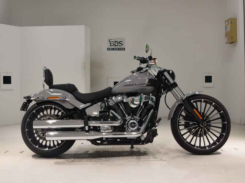 Harley-Davidson Breakout FXBR1920 2024