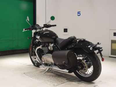 Triumph Bonneville Speedmaster 2022