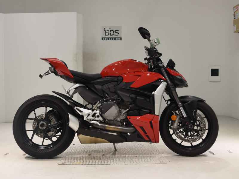 Ducati Streetfighter V2 2023