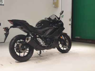 Yamaha YZF-R25 2020