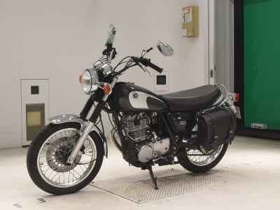 Yamaha SR400 2021