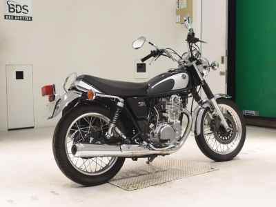 Yamaha SR400 2021