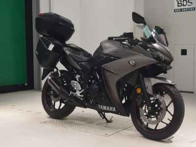 Yamaha YZF-R25 2016