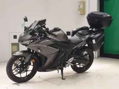 Yamaha YZF-R25 2016