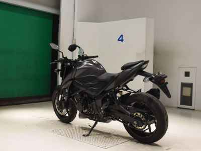 Suzuki GSX-S750 2018