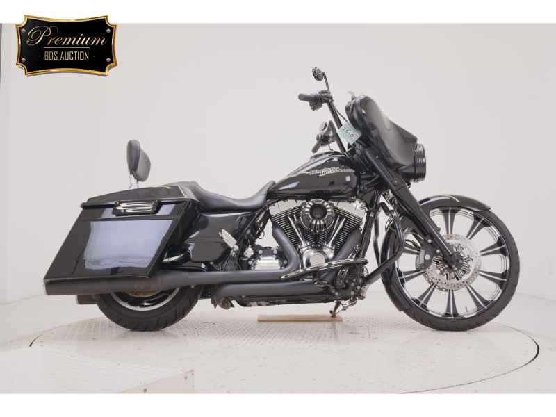 Harley-Davidson Street Glide FLHX1690 2013