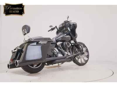 Harley-Davidson Street Glide FLHX1690 2013