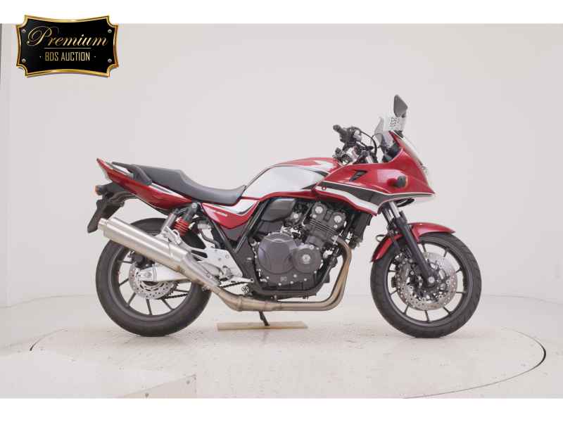 Honda CB400 Super Boldor 2019