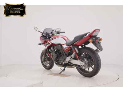 Honda CB400 Super Boldor 2019