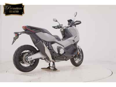 Honda X-Adv 750 2025