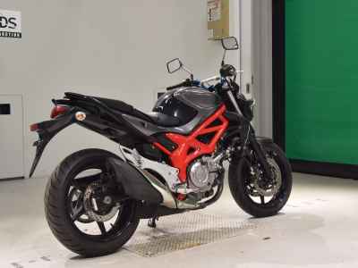 Suzuki Gladius SFV650 2014