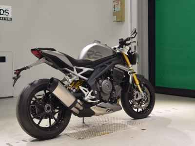 Triumph Speed Triple 1200 RS 2021