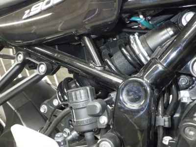 Kawasaki Z900RS 2023