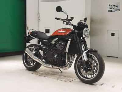 Kawasaki Z900RS 2023