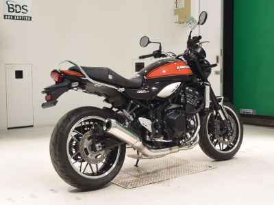 Kawasaki Z900RS 2023