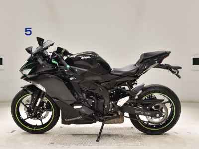 Kawasaki Ninja ZX-25R 2022