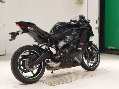 Kawasaki Ninja ZX-25R 2022