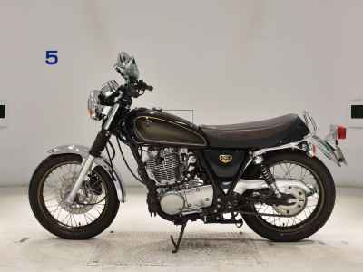 Yamaha SR400 2021