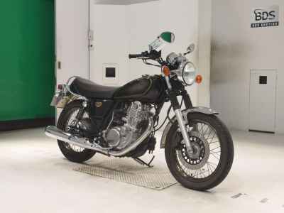 Yamaha SR400 2021