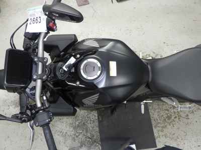 Honda CB650R E-Clutch 2025