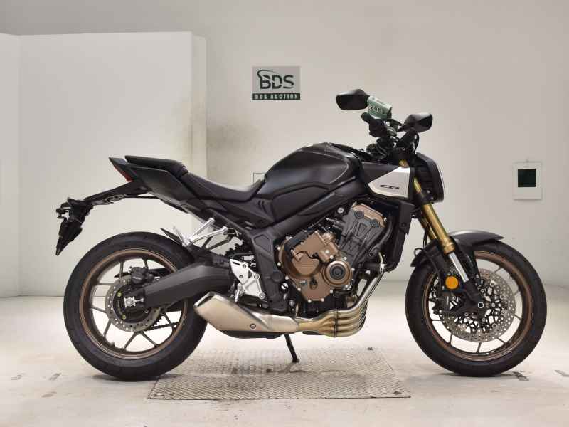 Honda CB650R E-Clutch 2025